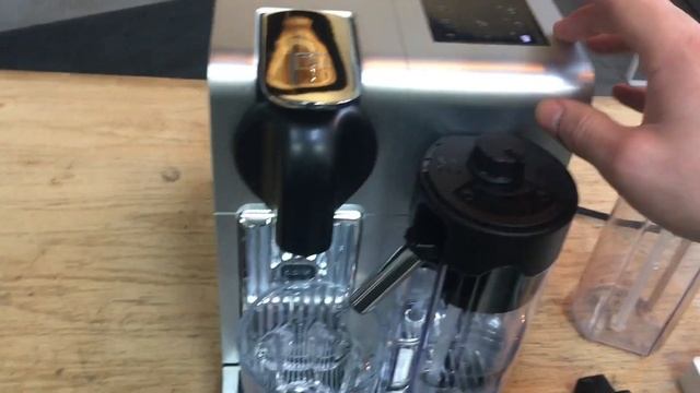 Not frothing milk- Delonghi Nespresso Lattissima Pro Test 1402 смотреть онлайн