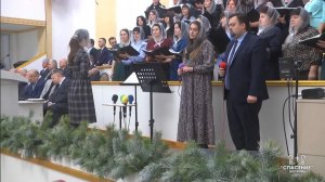 Колеблются верхи врат / Песня