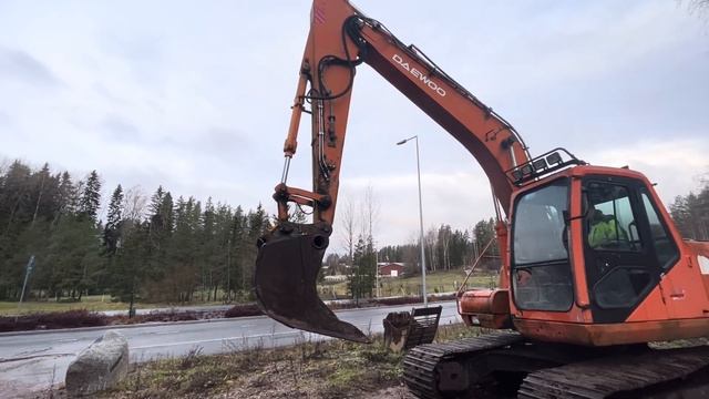 Huutokaupataan Daewoo 130 LC-V Kaivinkone смотреть онлайн