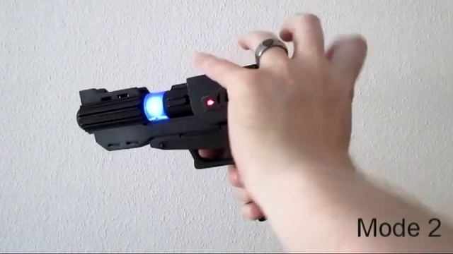 Woodchuck´s DC-15s side arm blaster смотреть онлайн