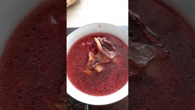 ОЧЕНЬ ВКУСНЫЙ СВЕКОЛЬНИК, ОТНЕСЛА НА ПОЧТУ ЧУЖУЮ ПОСЫЛКУ.#russia еда ,что едим в России.