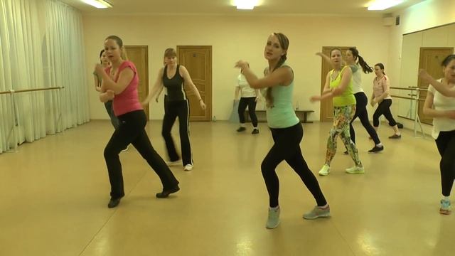 Классическая аэробика с Алисой Мельниковой