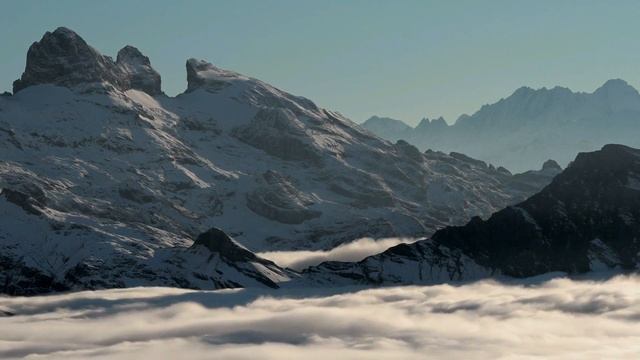 Звуки высоких гор. Шум ветра на вершинах гор. Белый шум гор для релакса, медитации, сна. Антистресс смотреть онлайн