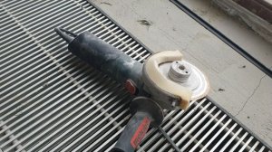 как резать керамогранит болгаркой без сколов