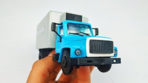 Про машинки! Модель грузовика ГАЗ 3307 фургон "Продукты" масштаб 43 Компаньон распаковка и обзор!