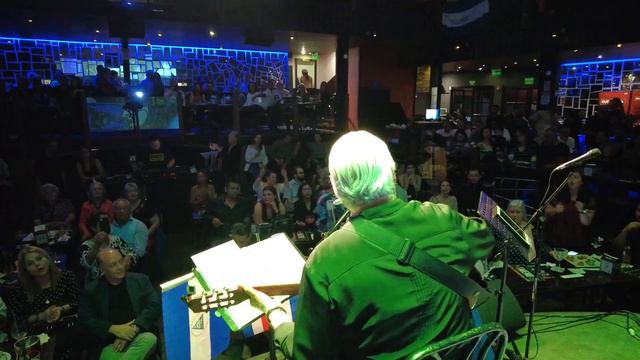 Concierto en vivo: Canto de Esperanza - Luis Enrique Mejía Godoy смотреть онлайн