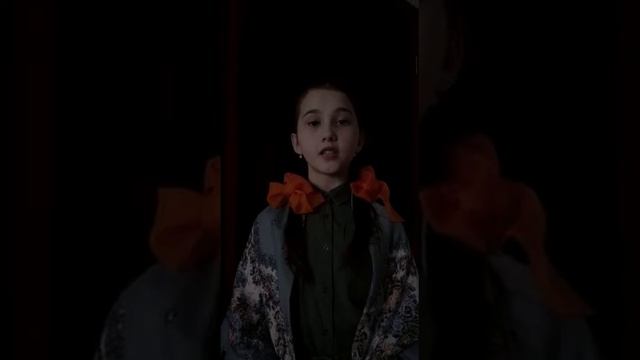 Стих Юлии Друниной "Бинты" читает Усанова Каролина. смотреть онлайн