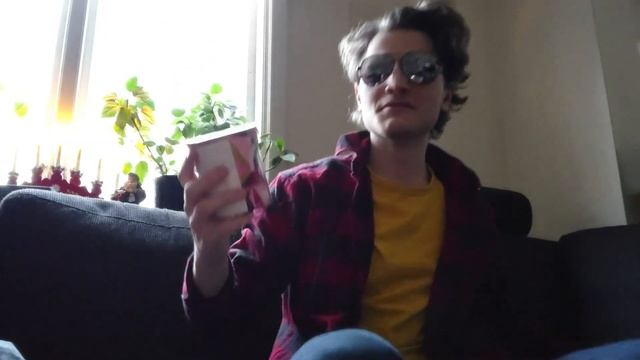 Chocolate Calender Review 2022 #19 (feat. Shark Bitch, PlaidEnjoyer & Ron-ニャ ^w^) смотреть онлайн