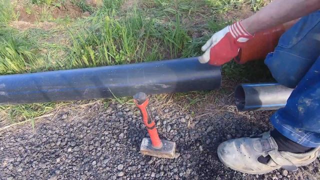 Закопал дренаж вдоль дороги чтобы сделать ... смотреть онлайн