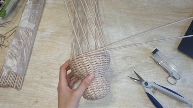 Плетем Матрешку из газетных трубочек 3! смотреть онлайн