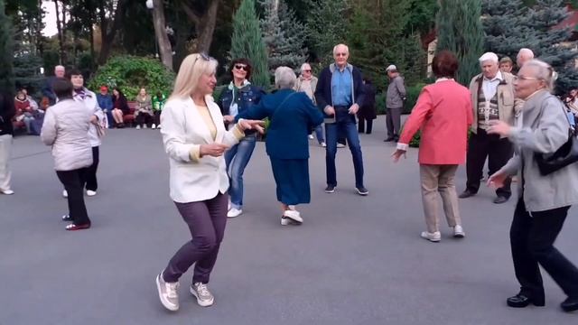ТВОЯ МАРКИЗА! ТАНЦЫ ХАРЬКОВ СЧАСТЛИВЫЕ МОМЕНТЫ смотреть онлайн