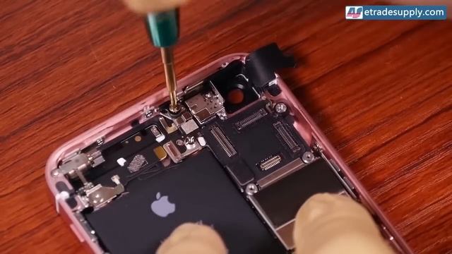 Разборка iPhone SE и сравнение с iPhone 5s смотреть онлайн