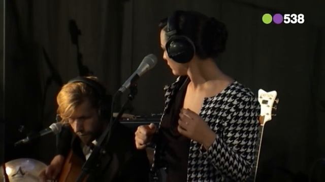 Caro Emerald - Liquid Lunch (Live Bij Evers Staat Op)