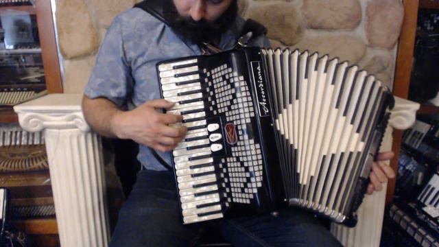 5433 - Black Excelsior Accordiana 305 Piano Accordion LM 41 120 $999 смотреть онлайн