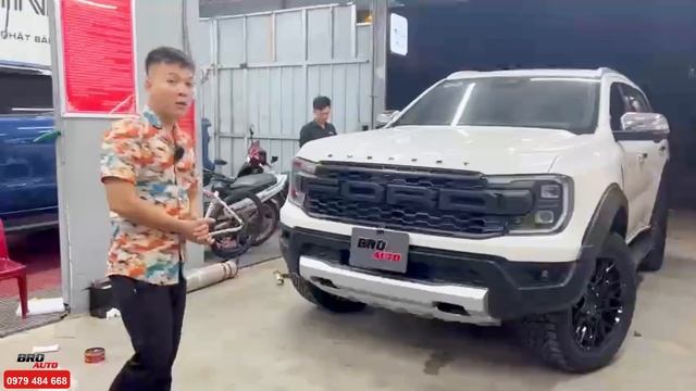 BIẾN CHIẾC FORD EVEREST THÀNH CHIẾC RAPTOR 2023 TẠI BROAUTO.VN смотреть онлайн