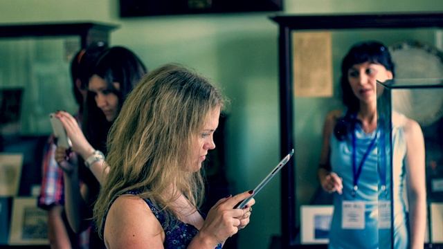 Почему в музеях нельзя фотографировать? смотреть онлайн