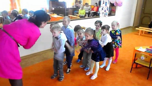 Занятие во второй младшей группе "Моя мама самая лучшая". Воспитатель: Фадеева Елена Валерьевна смотреть онлайн