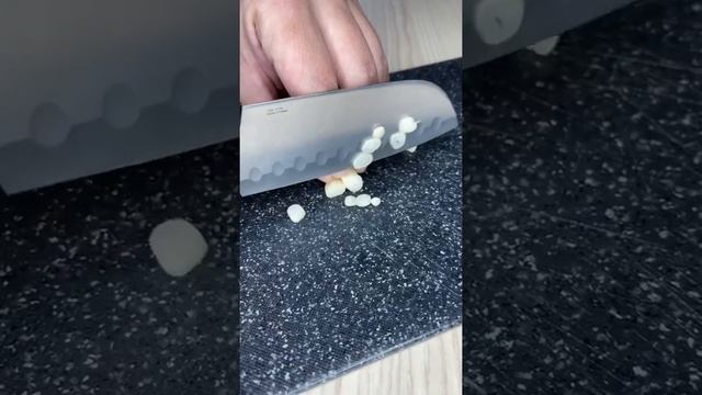 Холодный суп из кабачковой икры:) #холодныйсуп #супчик #суппюре #домашнийсуп #футблог #вкусно смотреть онлайн