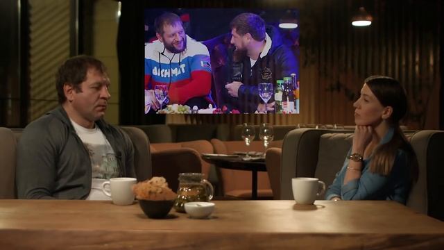 АЛЕКСАНДР ЕМЕЛЬЯНЕНКО О ПОМОЩИ КЛУБА АХМАТ ПОСЛЕ ТЮРЬМЫ И О ЧЕЧНЕ смотреть онлайн