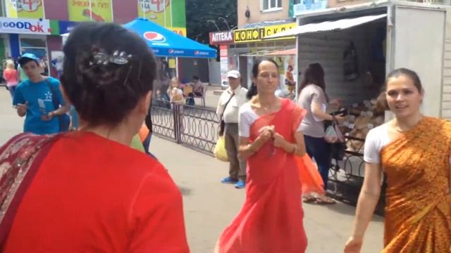 Харе Кришна Черкассы Харинама 11.06.2017 /1 смотреть онлайн