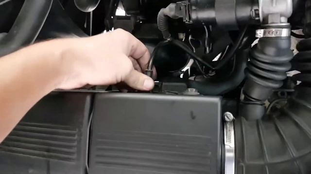 Снимаю люк и обшивку люка. BMW e34. смотреть онлайн