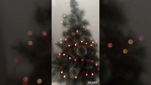 новый год начало, Ромка помогает украшать ёлку) смотреть онлайн