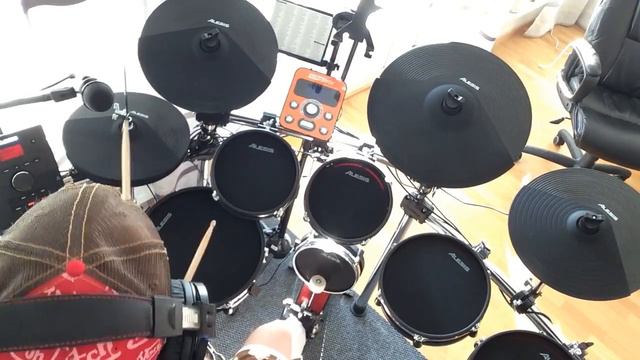 Beginner Drum Cover video using Alesis Crimson II смотреть онлайн