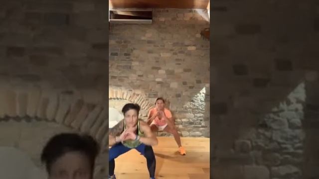 ЗАРЯДКА! Каждое утро качай тело!!! смотреть онлайн