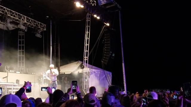 Blanco Brown - The Git Up (Live at Hudson Fields) смотреть онлайн