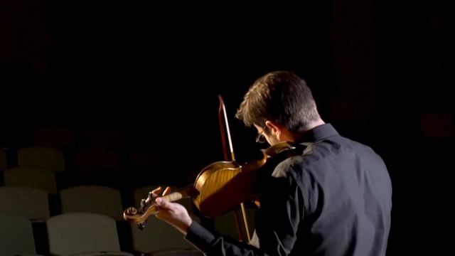 Tomás Cotik, violin - Violin Partita No. 2 in D Minor, Ciaccona - Featured on The Umbrella Academy смотреть онлайн