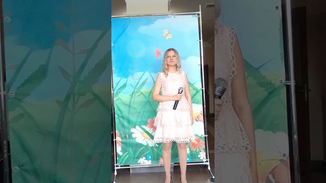 Вокальный студия Сильва поет Юля Лесной олень смотреть онлайн