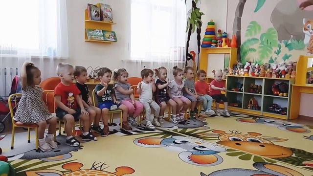 Сиреневая (средняя группа). Музыка смотреть онлайн