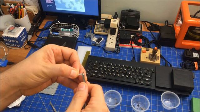 Replacing the Screen on my TRS-80 Pocket Computer - #SepTandy смотреть онлайн
