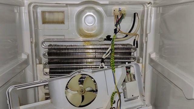 Диагностика холодильника Индезит, No frost с одним испарителем и мех. заслонкой смотреть онлайн