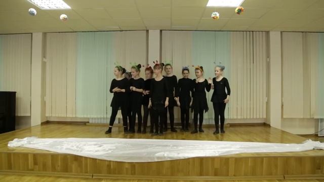 Стрекоза и муравей смотреть онлайн