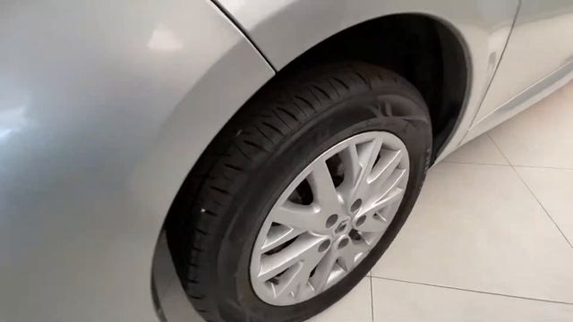 RENAULT FLUENCE DYNAMIC 2016 2.0 aut // ficha 2991 смотреть онлайн