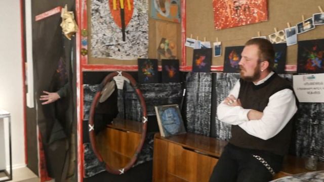 "Абсурд Коммюнике Светлого Затмения". смотреть онлайн