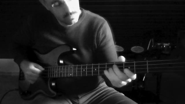 The Smiths - Big Mouth Strikes Again (Bass Cover) смотреть онлайн