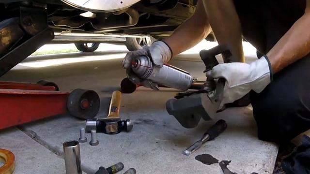⫷ Chevy │ Tahoe, Avalanche, Escalade, Suburban │ 2007 - 2014 │ Front Brake Pads Remove & Replace 2 смотреть онлайн