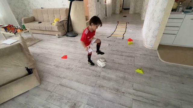 Manchester United kid home training session ?⚪️ смотреть онлайн