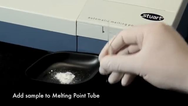 Preparing a sample - Stuart SMP40 Automatic Melting Point смотреть онлайн