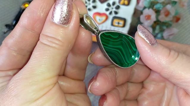 МАЛАХИТ - КАМЕНЬ, ИСПОЛНЯЮЩИЙ ЖЕЛАНИЯ. АВТОРСКИЕ ИЗДЕЛИЯ смотреть онлайн