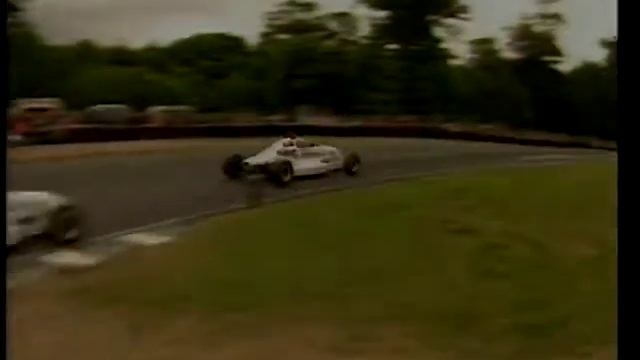 Dan Wheldon vs Jenson Button - Formula Ford 1998 Part 2 смотреть онлайн
