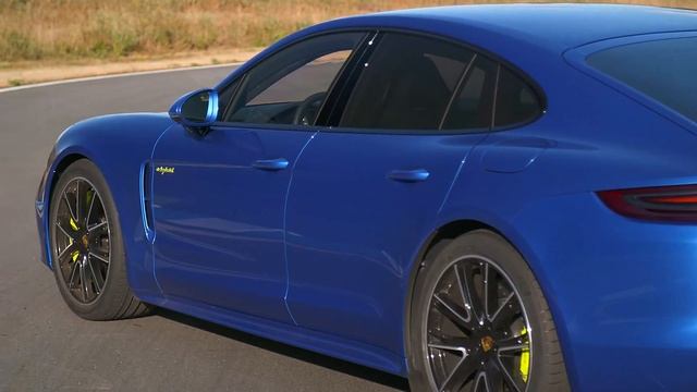 2018 Porsche Panamera Turbo S E-Hybrid