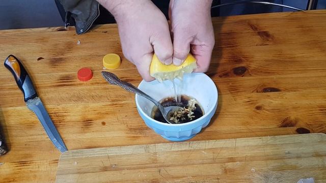 Вкуснее не бывает!! Чесночно-Лимонный маринад для рыбы на гриле смотреть онлайн