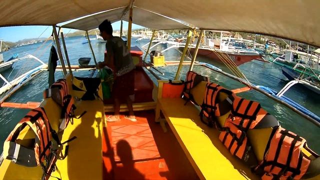 Филиппины. Остров близ Бусуанга на частной лодке смотреть онлайн