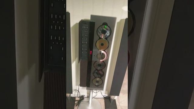Bang & Olufsen BeoSound 9000 & BeoLab 8000 powered speakers demo смотреть онлайн