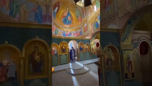 Отец Серафим поёт на древне арамейском языке. На этом языке говорил Господь Иисус Христос смотреть онлайн