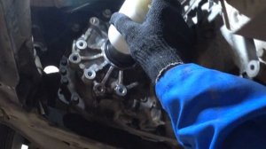 Как заменить сальник на Volvo XC60? Использование оригинальной оправки.