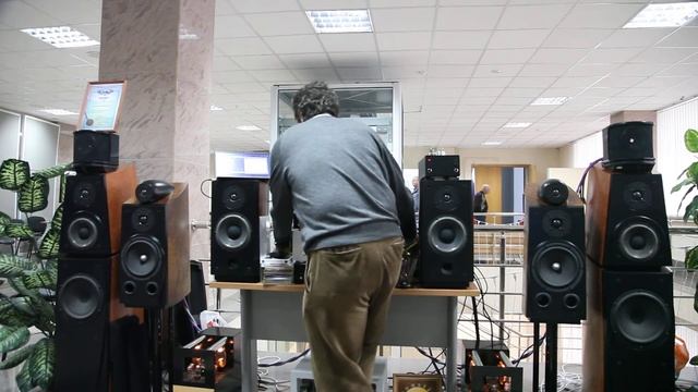 DS Acoustics@ SE 6c33c@Russian hi-end 2017 Moscow смотреть онлайн